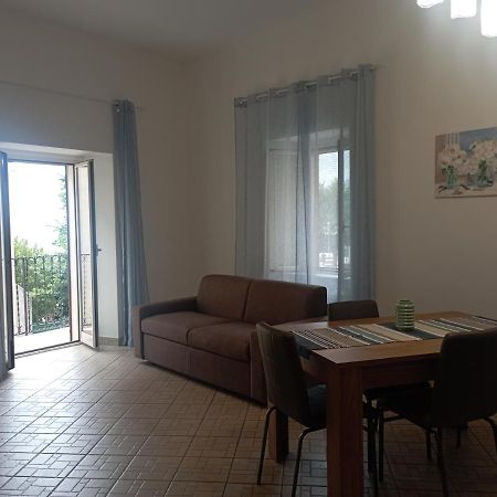 Casa Ines Apartment Maranola ภายนอก รูปภาพ