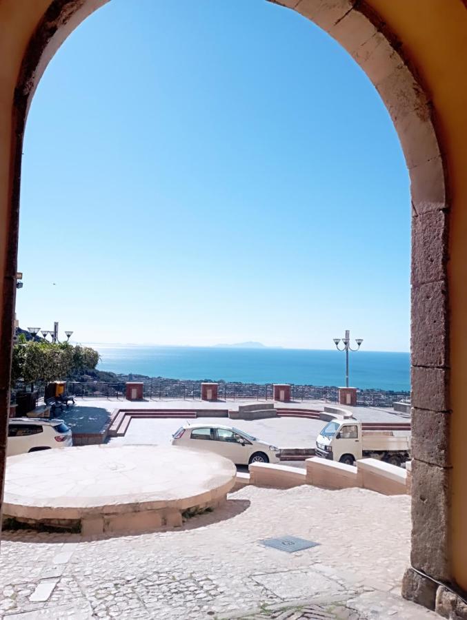 Casa Ines Apartment Maranola ภายนอก รูปภาพ