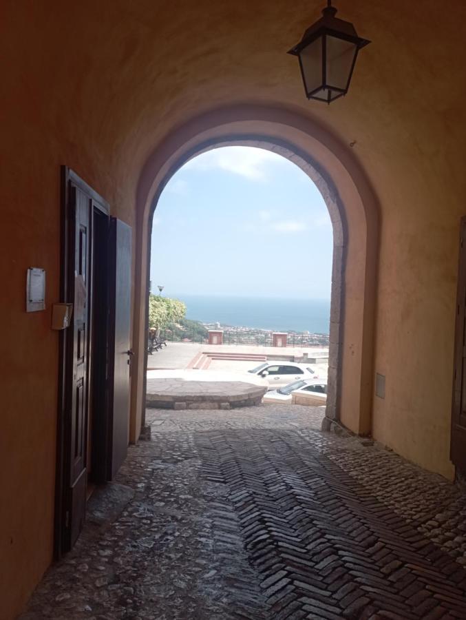 Casa Ines Apartment Maranola ภายนอก รูปภาพ